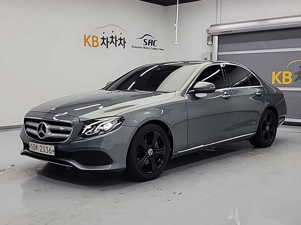 Mercedes Benz E class 2019 Gris - Importación desde Corea - HF Imports Iquique - Foto 1