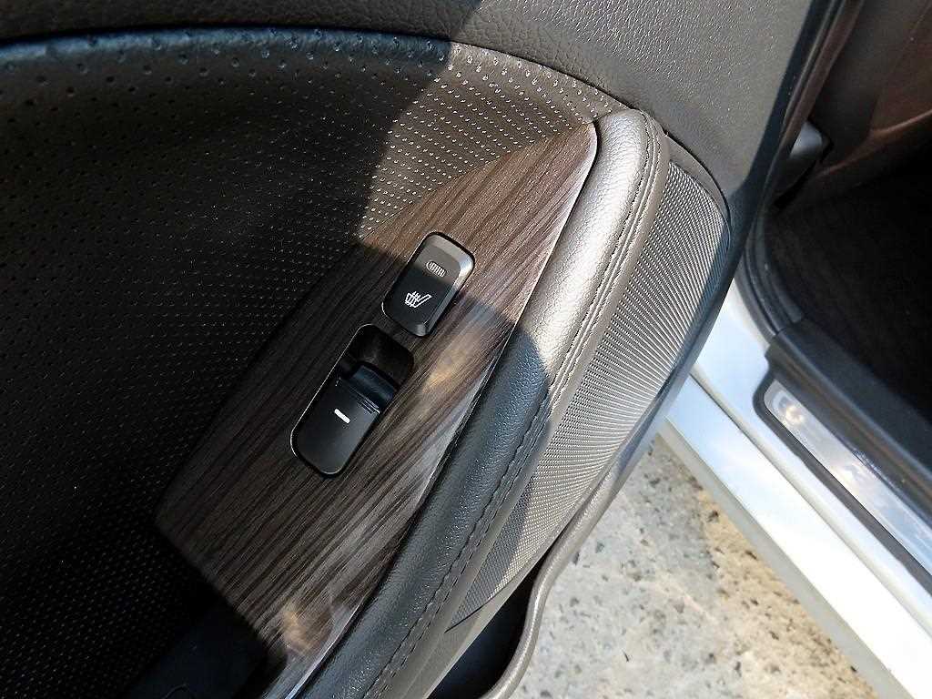 KIA K5 2011 Gris - Importación desde Corea - HF Imports Iquique - Foto 17