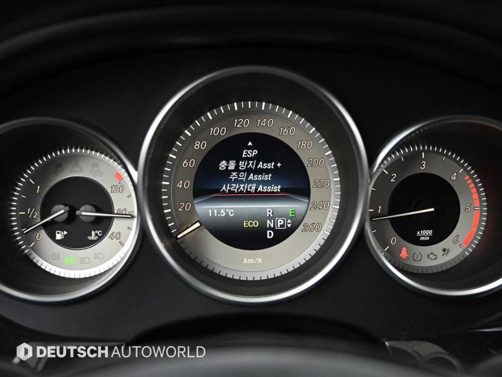 Mercedes Benz CLS Class 2016 Negro - Importación desde Corea - HF Imports Iquique - Foto 17