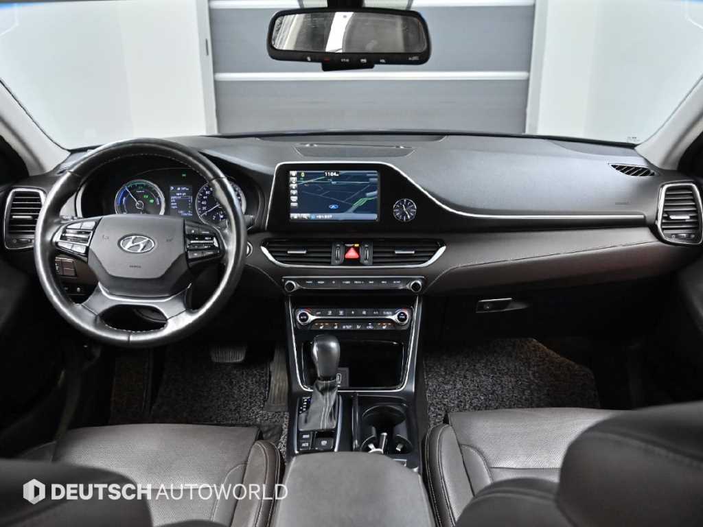 HYUNDAI Grandeur - Vista 8