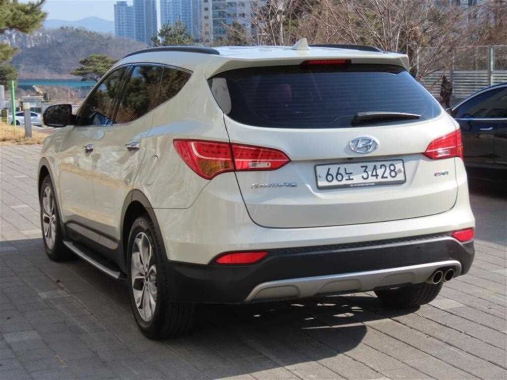 HYUNDAI Santa Fe - Vista 4