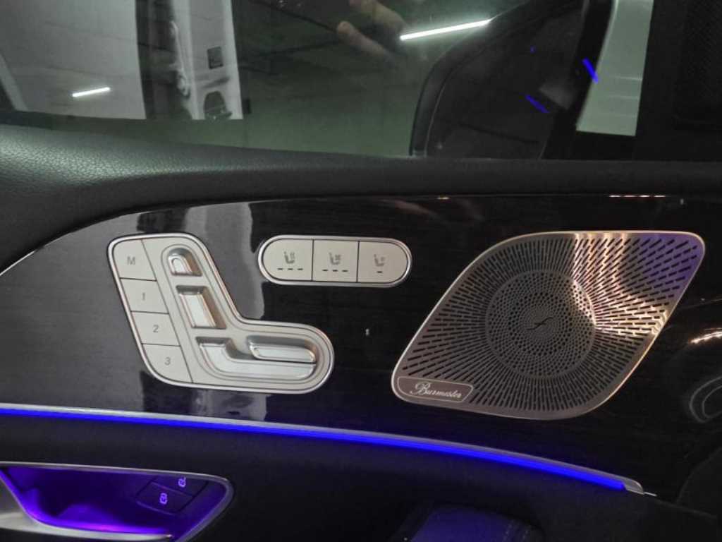 Mercedes Benz GLE Class - Vista 9