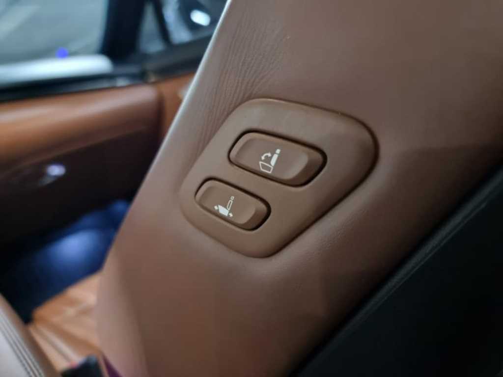 Genesis GV70 - Vista 12