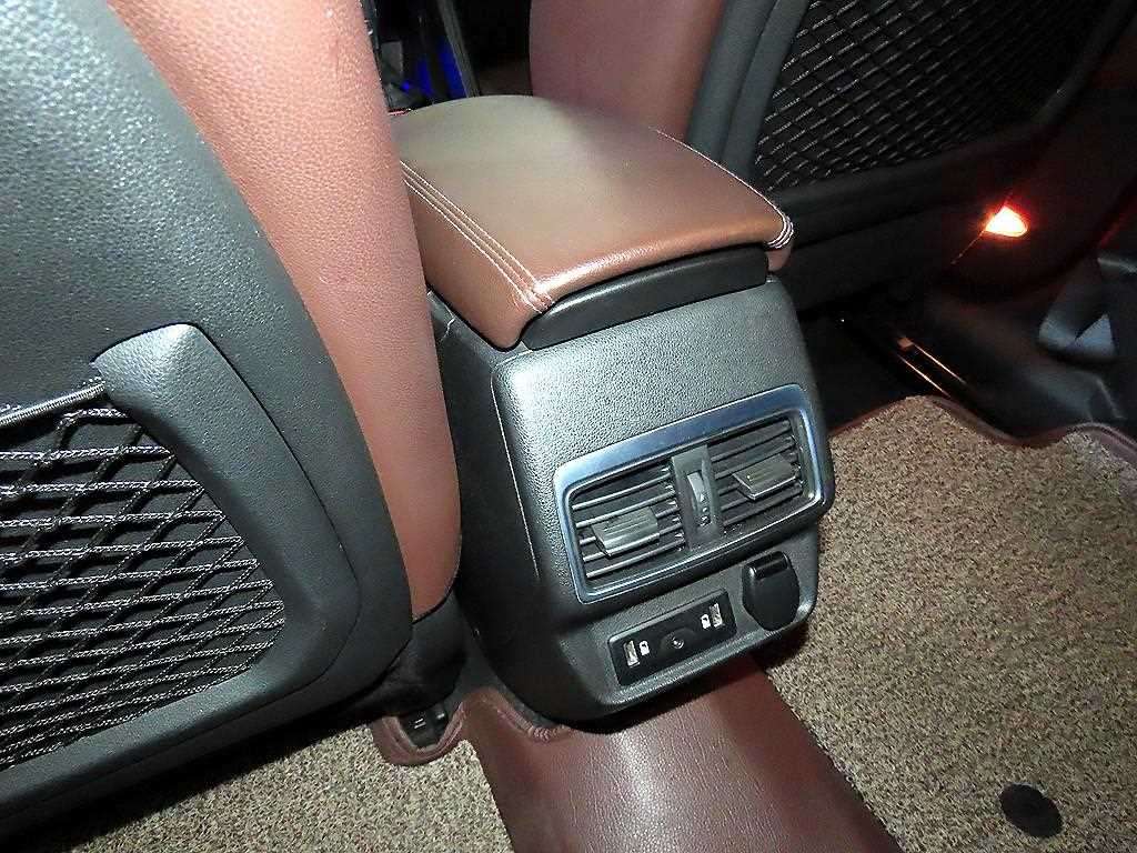 SAMSUNG QM6 2017 Blanco - Importación desde Corea - HF Imports Iquique - Foto 16