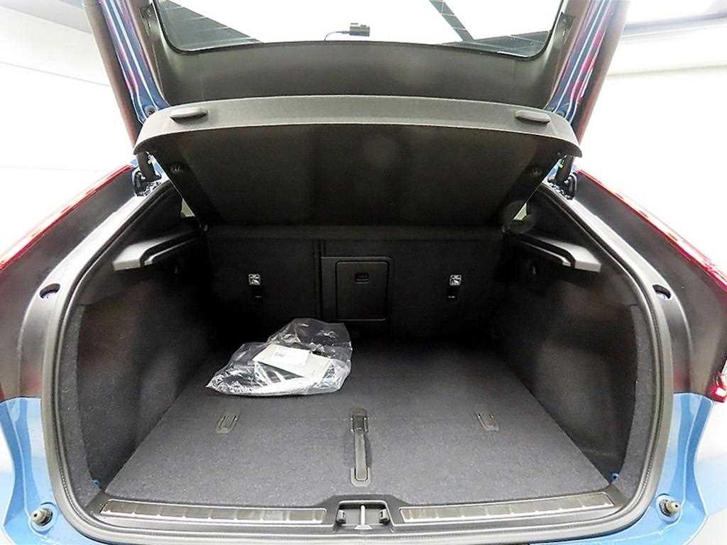 Volvo C40 Recharge 2024 Azul - Importación desde Corea - HF Imports Iquique - Foto 18