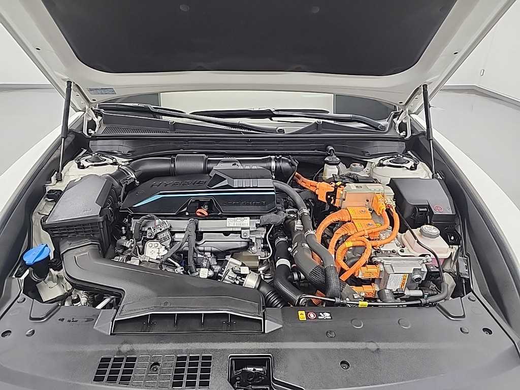 HYUNDAI Grandeur - Vista 5