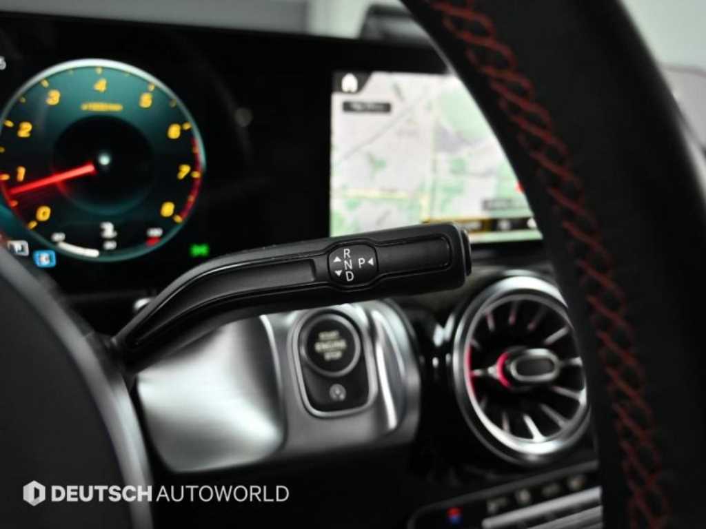 Mercedes Benz GLB Class - Vista 9