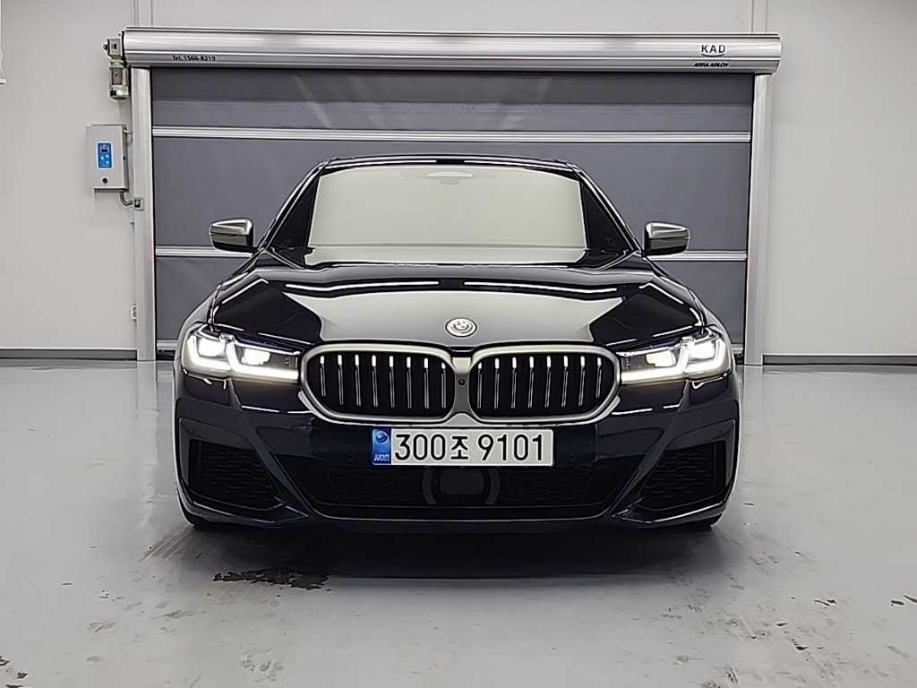 BMW 5 Series 2022 Negro - Importación desde Corea - HF Imports Iquique - Foto 1
