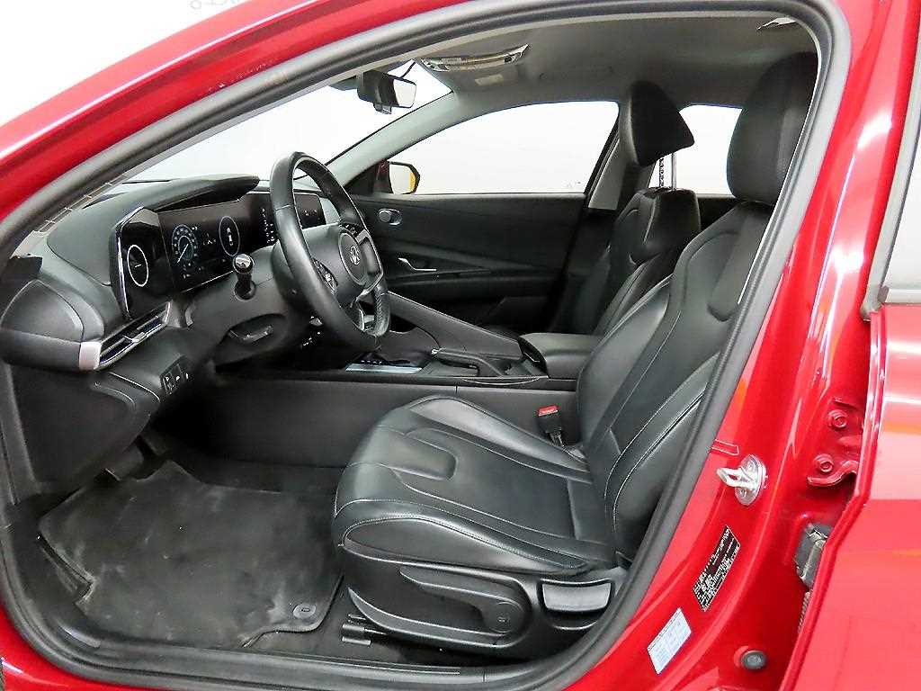 HYUNDAI Avante - Vista 5