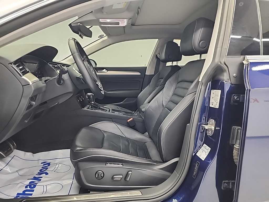 Volkswagen Arteon - Vista 11