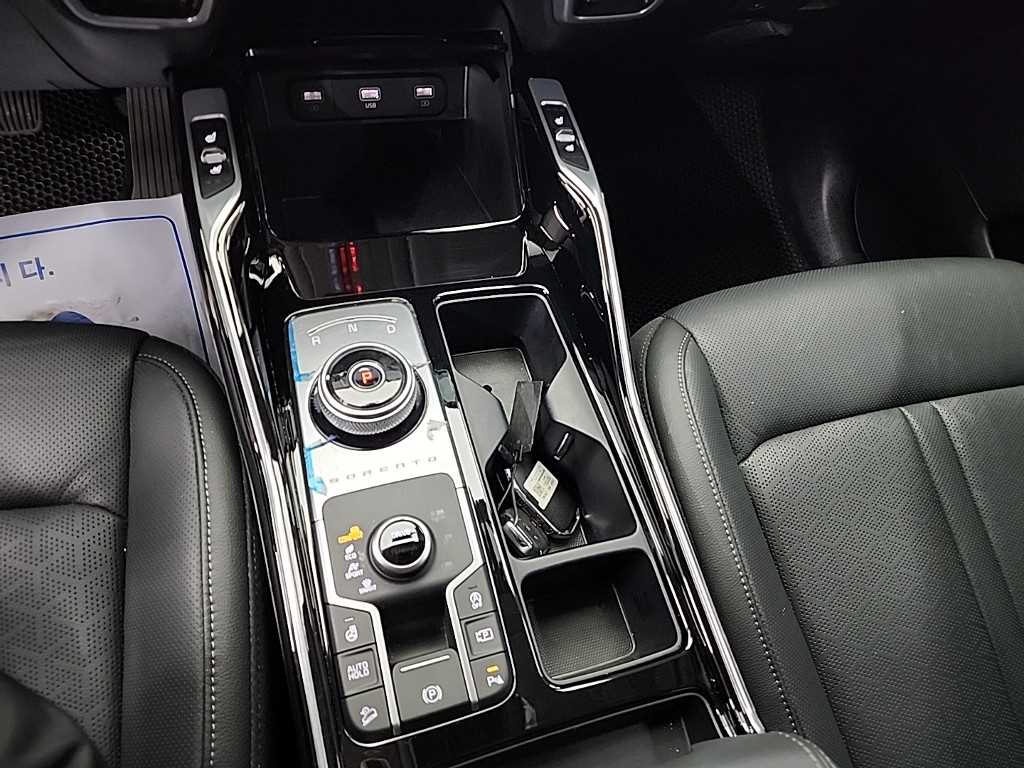 KIA Sorento - Vista 8