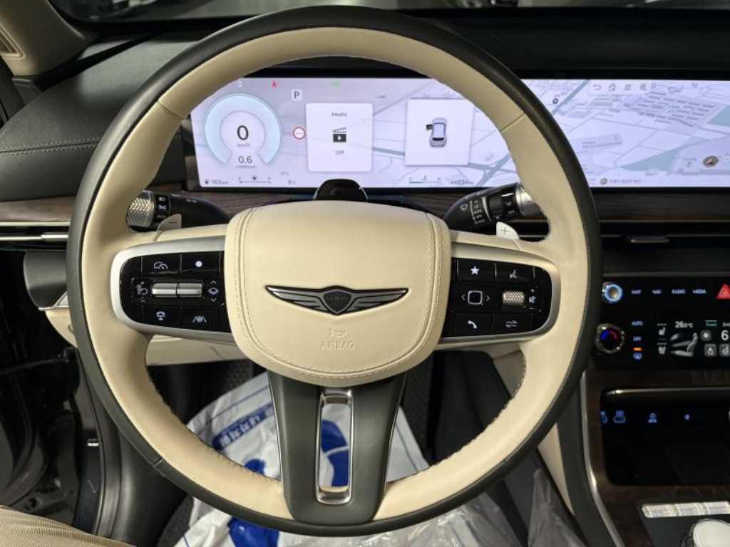 Genesis GV80 - Vista 8