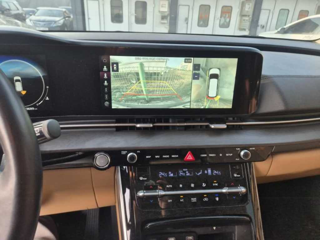 KIA Carnival - Vista 10