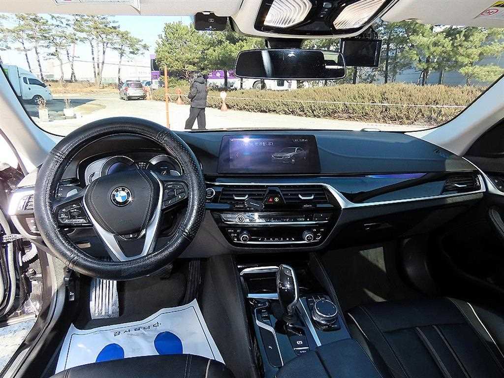 BMW 5 Series - Vista 7