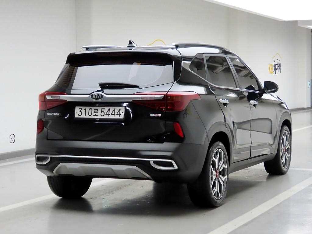 KIA Seltos - Vista 4