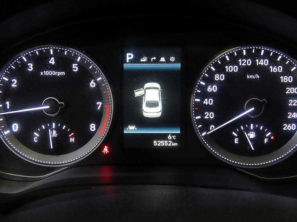 HYUNDAI Grandeur - Vista 9