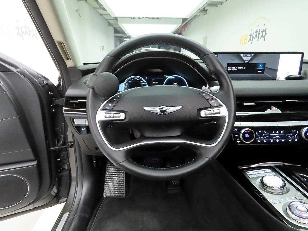 Genesis G80 - Vista 7