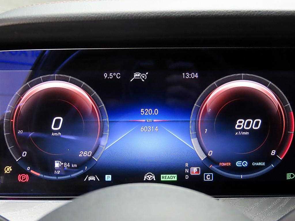 Mercedes Benz E class - Vista 8