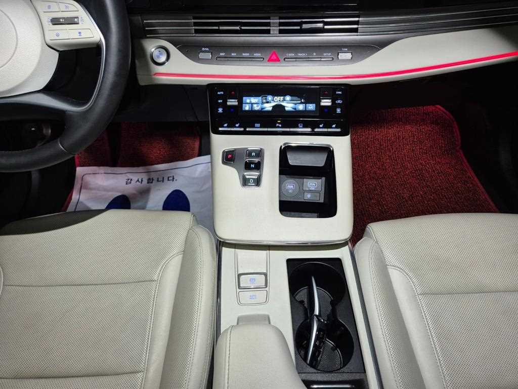 HYUNDAI Grandeur - Vista 9