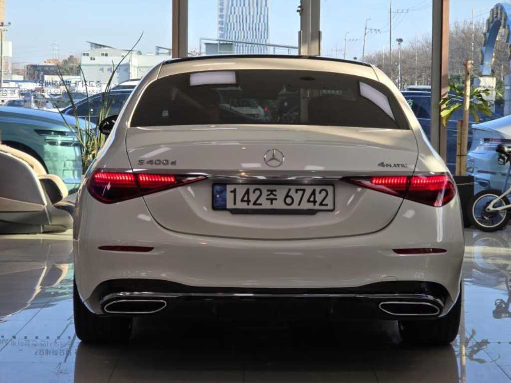 Mercedes Benz S Class - Vista 5