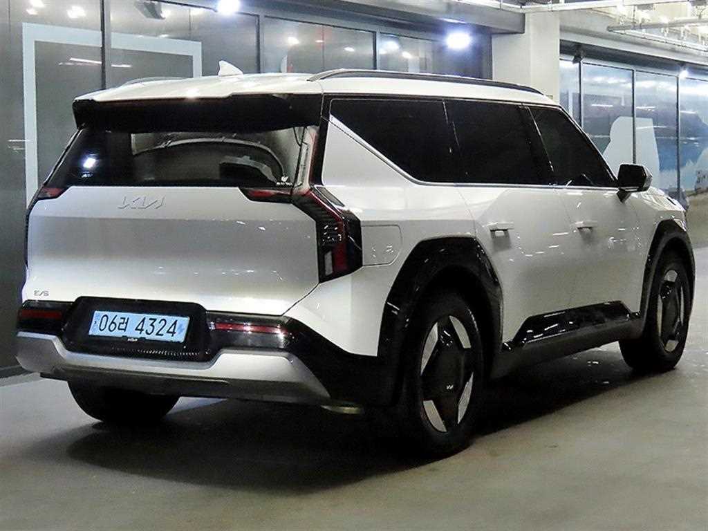 KIA EV9 - Vista 4