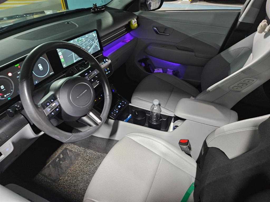 HYUNDAI Kona - Vista 8