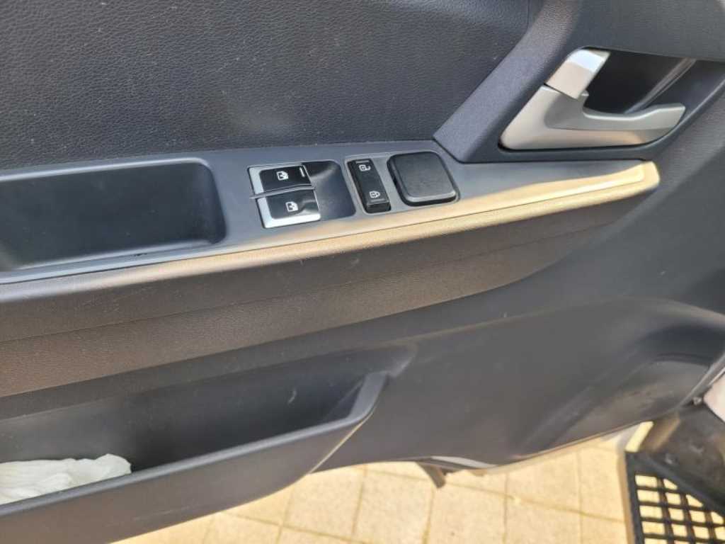 medium and large cargo truck - Vista 8