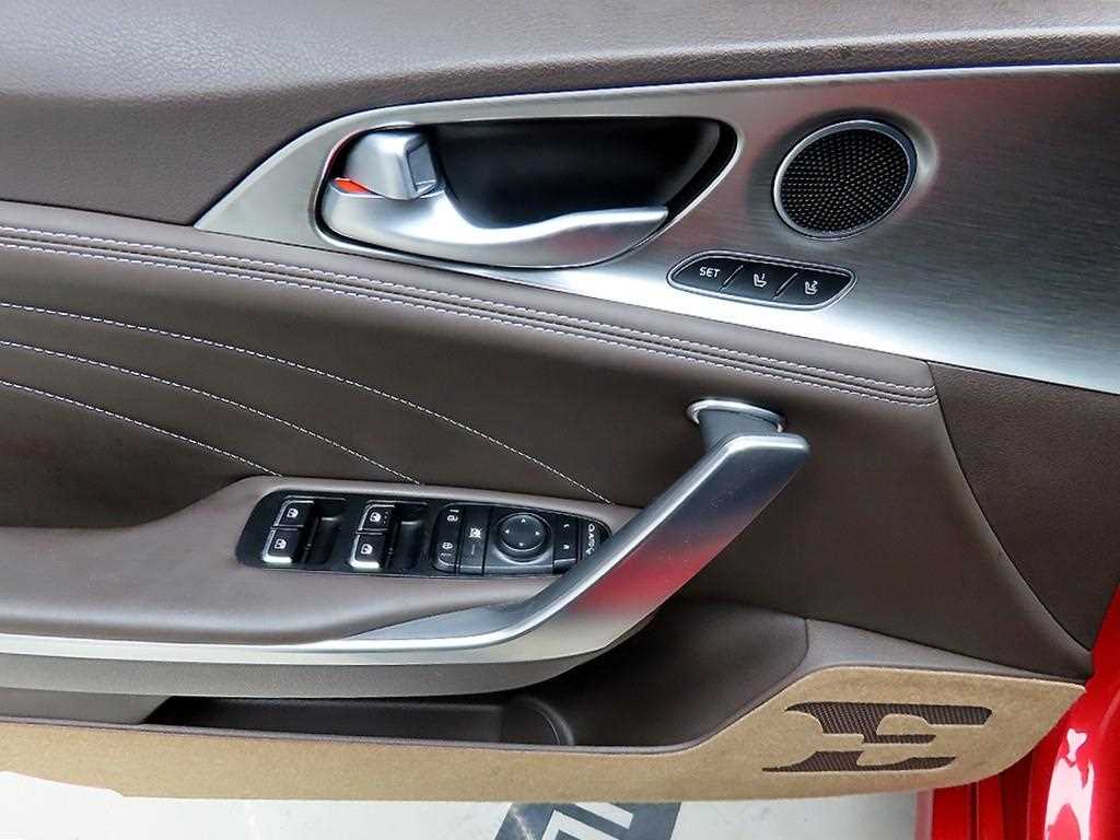 KIA Stinger - Vista 11