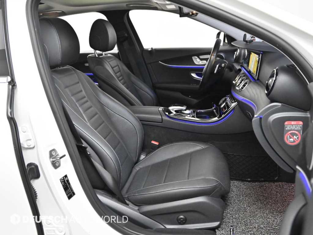 Mercedes Benz E class - Vista 10