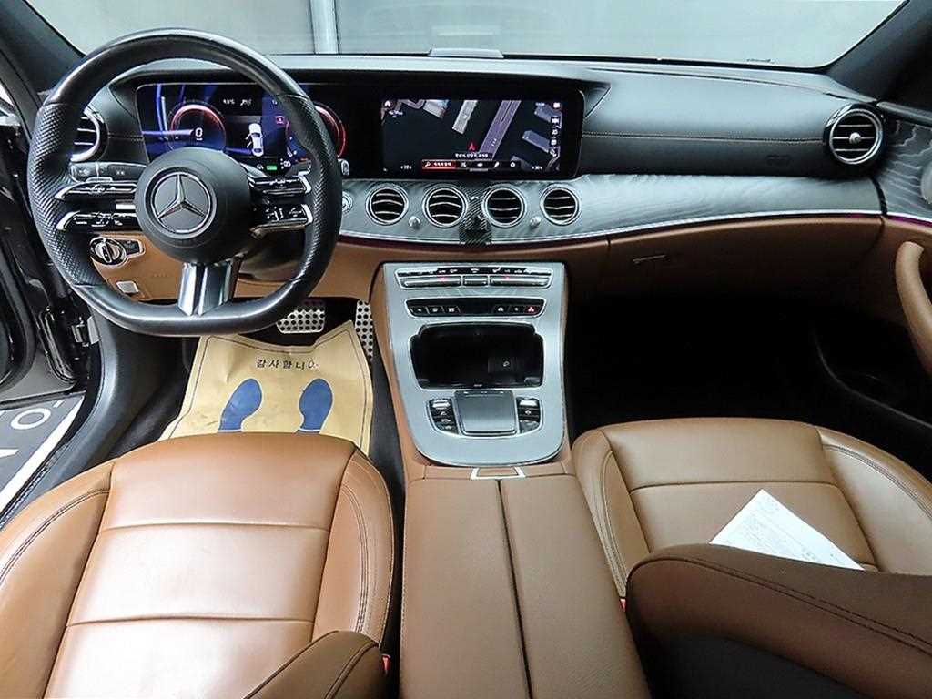 Mercedes Benz E class - Vista 7