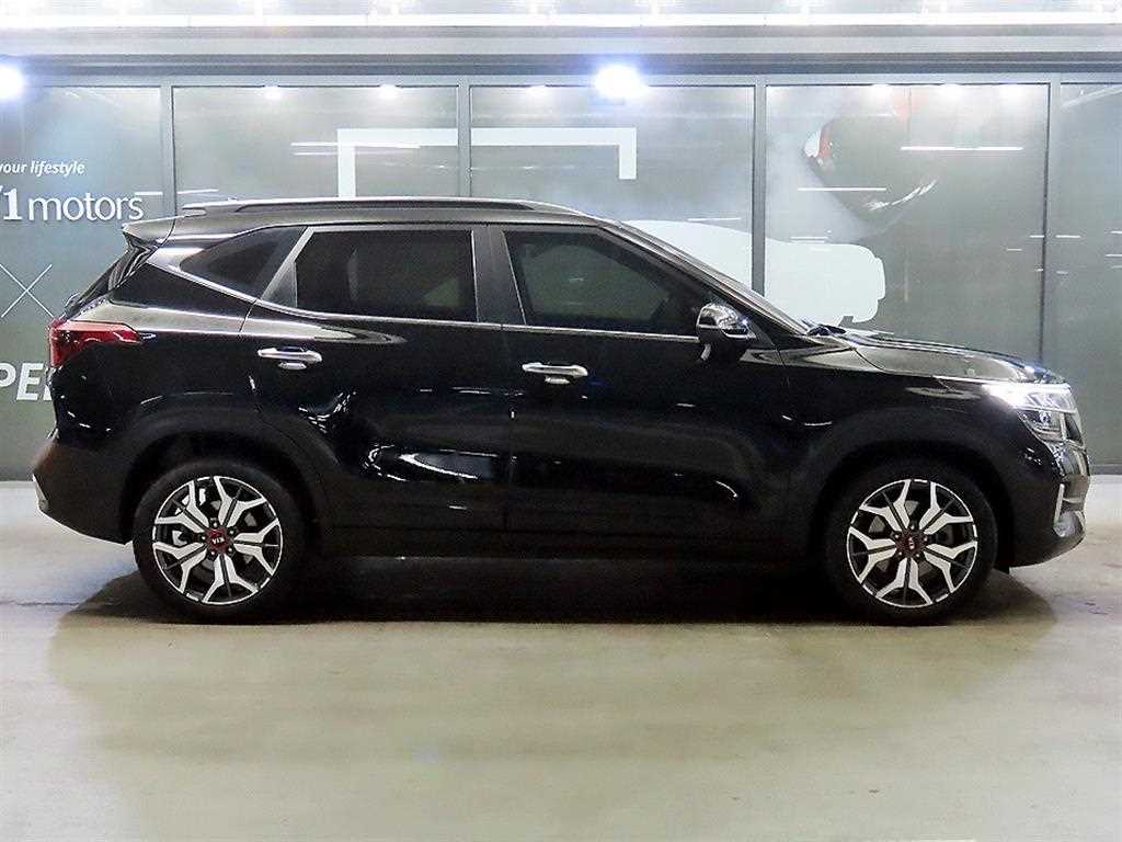 KIA Seltos - Vista 3