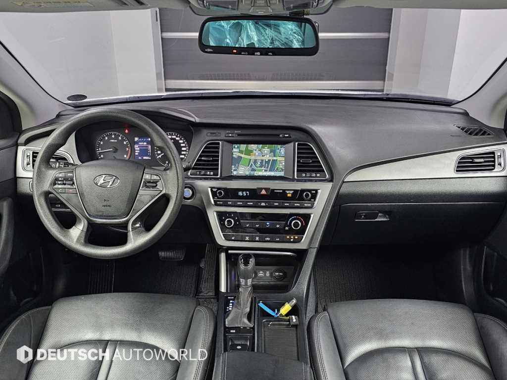 HYUNDAI Sonata - Vista 7