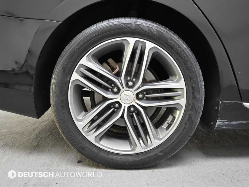 HYUNDAI Grandeur - Vista 6