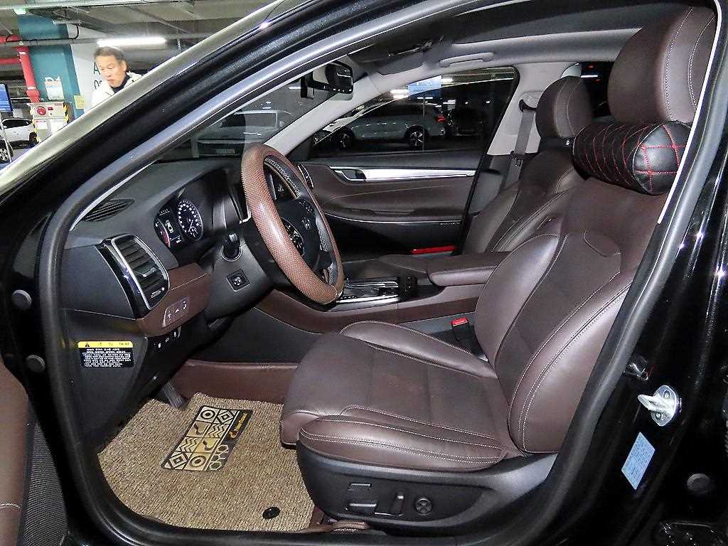 HYUNDAI Grandeur - Vista 6