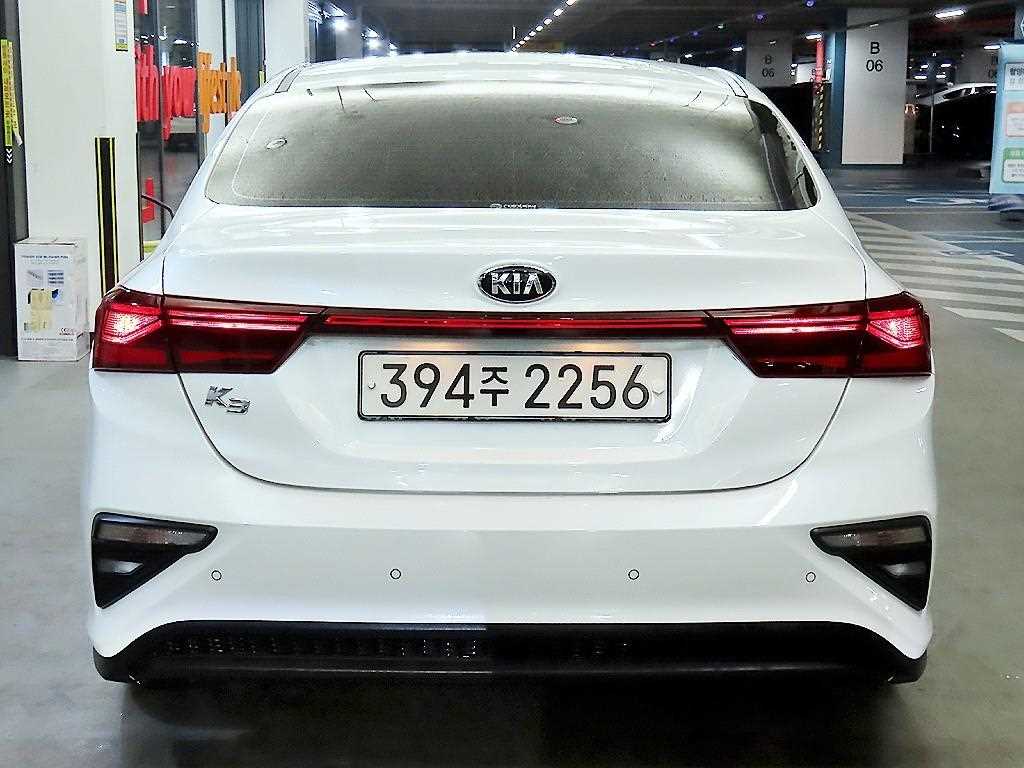 KIA K3 - Vista 5
