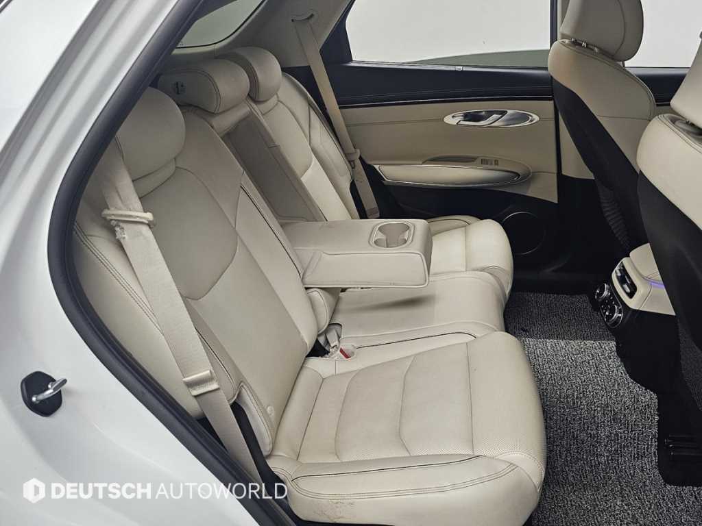 Genesis GV70 - Vista 12