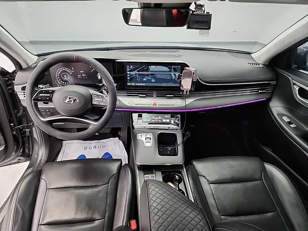 HYUNDAI Grandeur - Vista 7