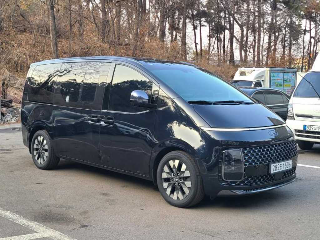 HYUNDAI Staria - Vista 9