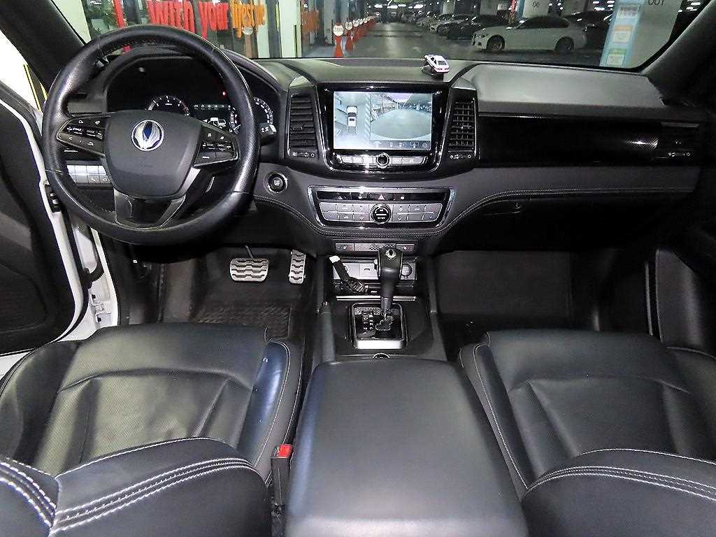 Ssangyong Rexton - Vista 10