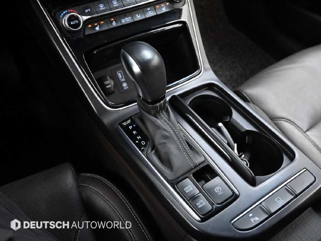 HYUNDAI Grandeur - Vista 9