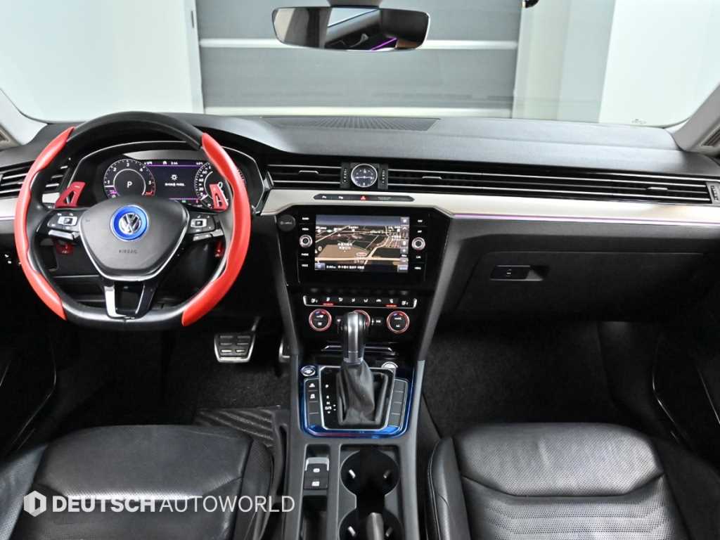 Volkswagen Arteon - Vista 8