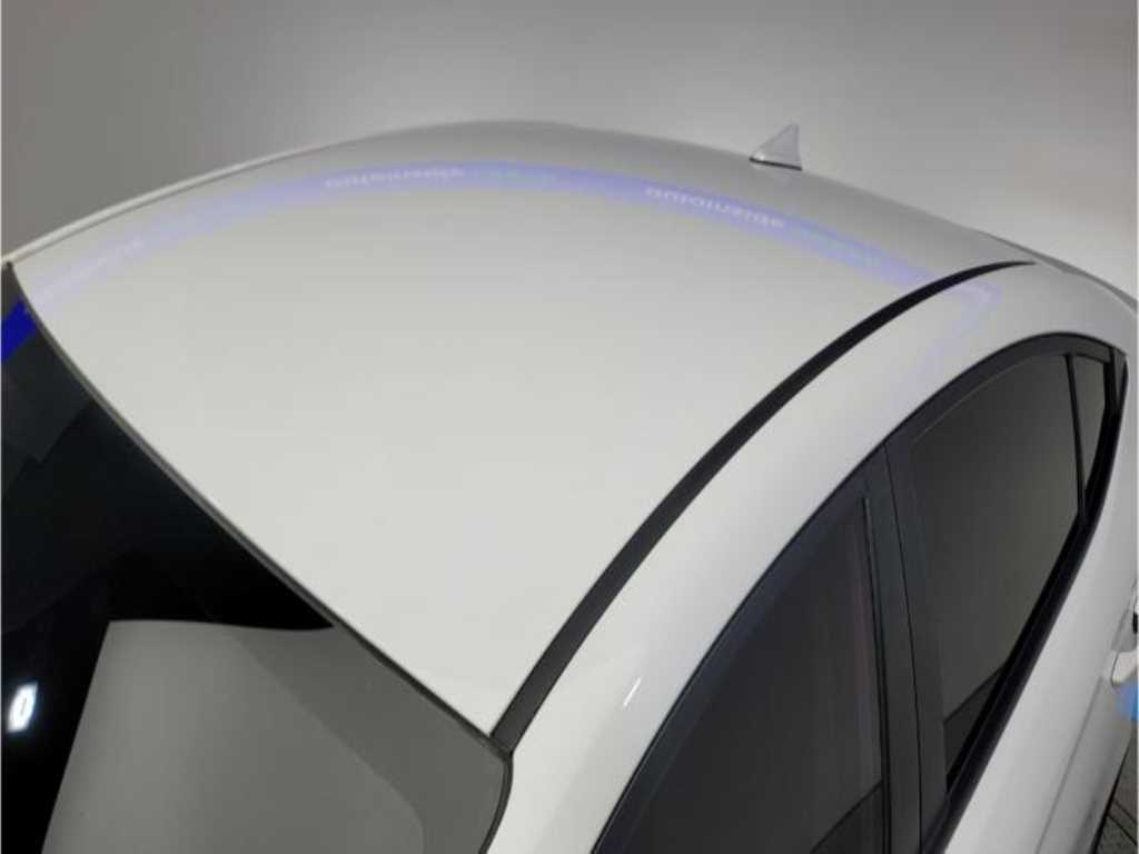 HYUNDAI Avante - Vista 10