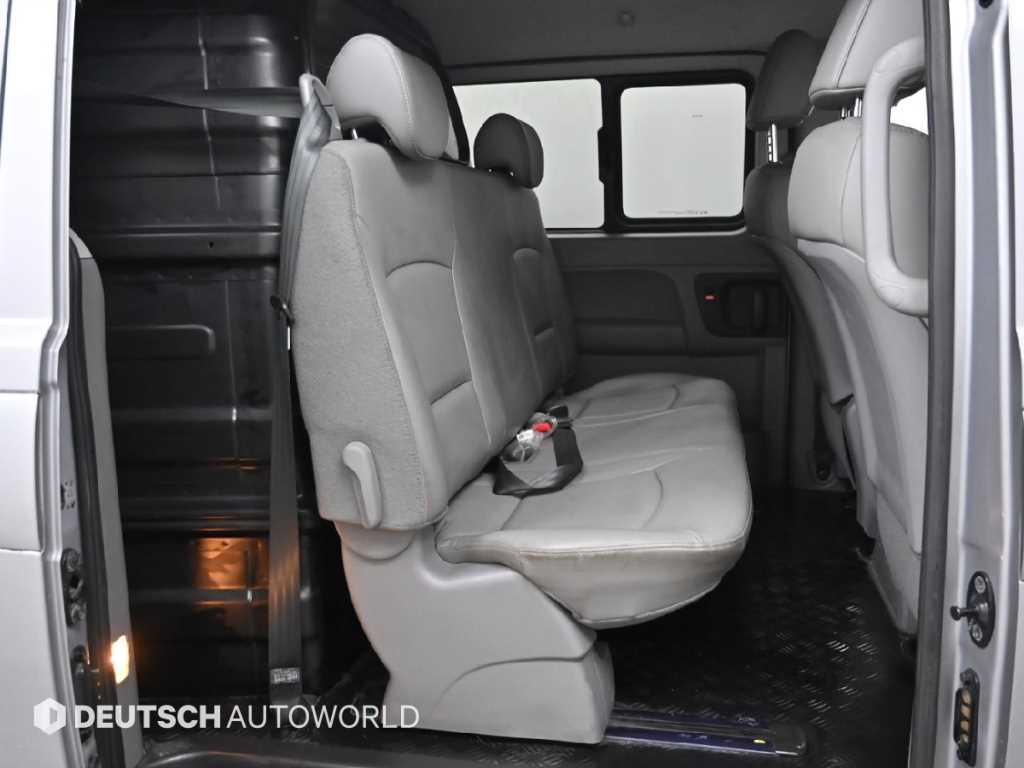 HYUNDAI Starex 2019 Plateado - Importación desde Corea - HF Imports Iquique - Foto 13