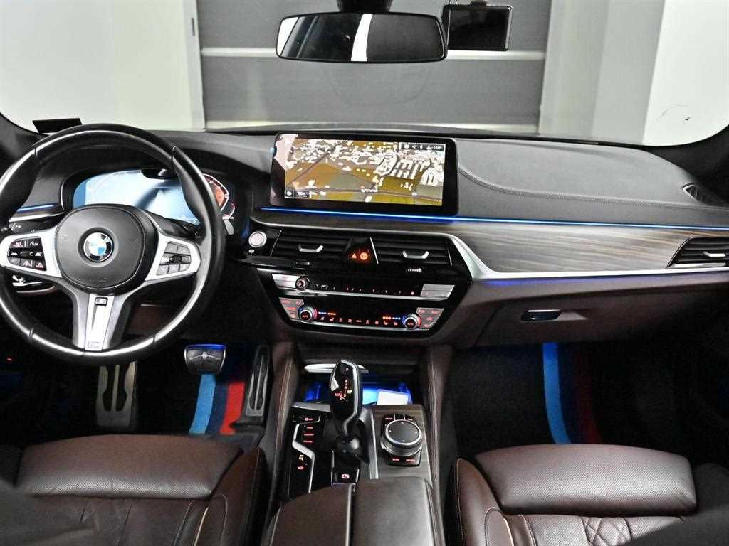 BMW 5 Series - Vista 7