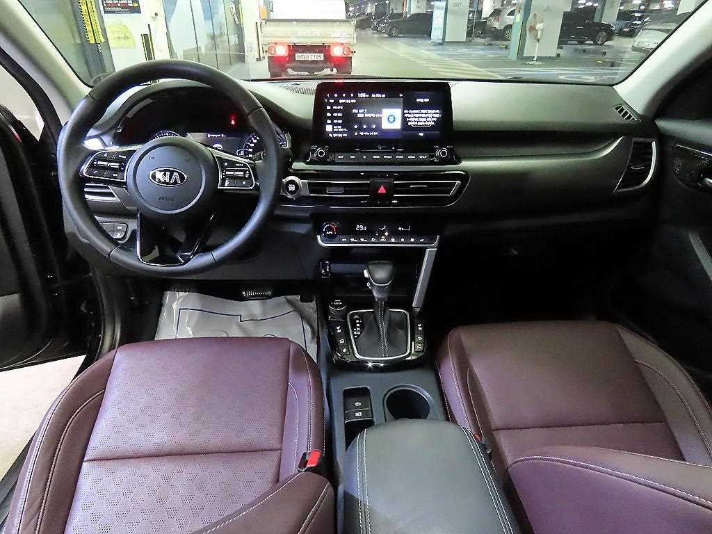 KIA Seltos - Vista 10
