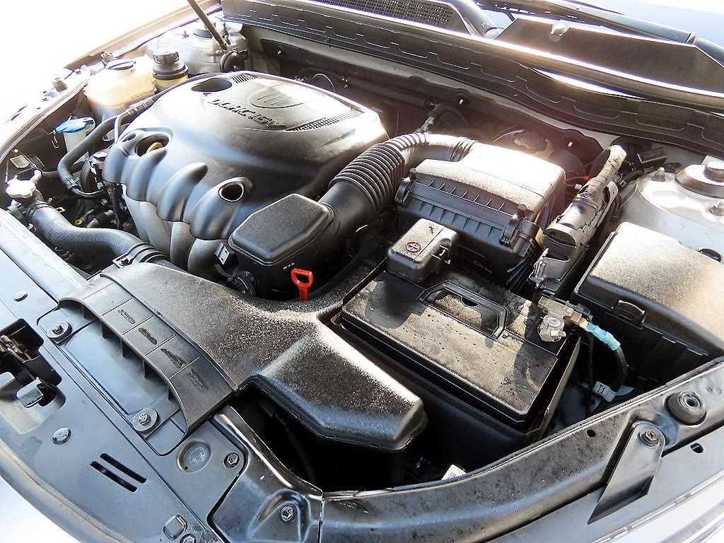 KIA K5 2011 Gris - Importación desde Corea - HF Imports Iquique - Foto 19