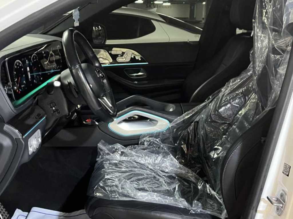 Mercedes Benz GLE Class - Vista 8