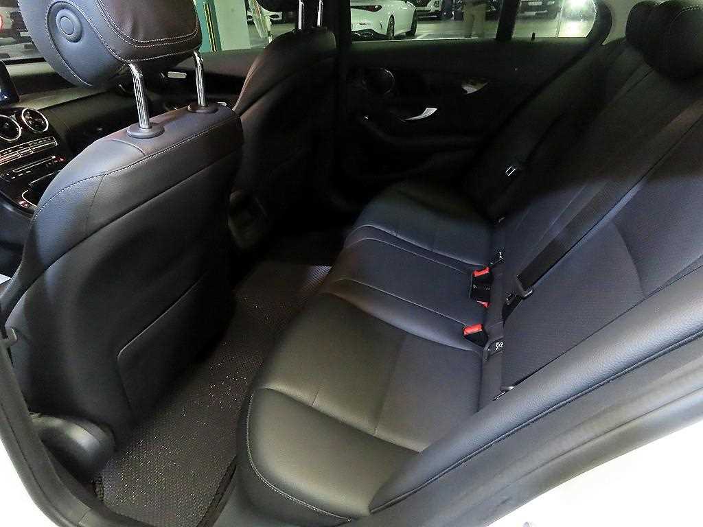 Mercedes Benz C Class - Vista 7