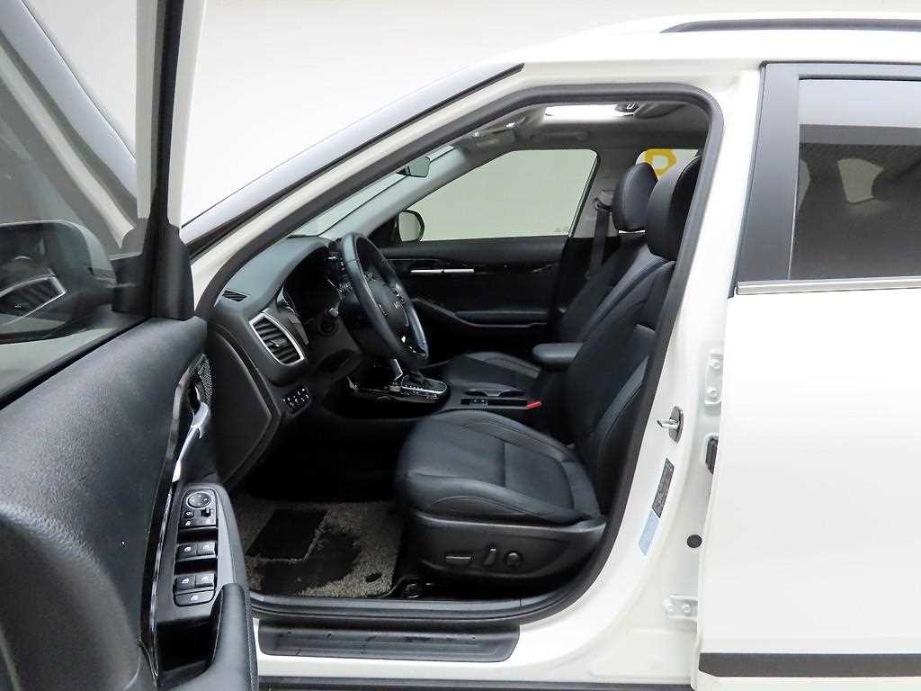 KIA Seltos 2022 Blanco - Importación desde Corea - HF Imports Iquique - Foto 13