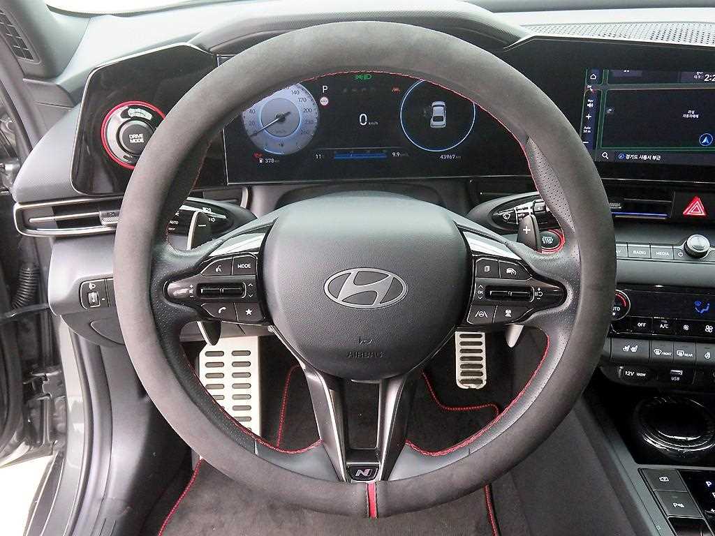 HYUNDAI Avante - Vista 8